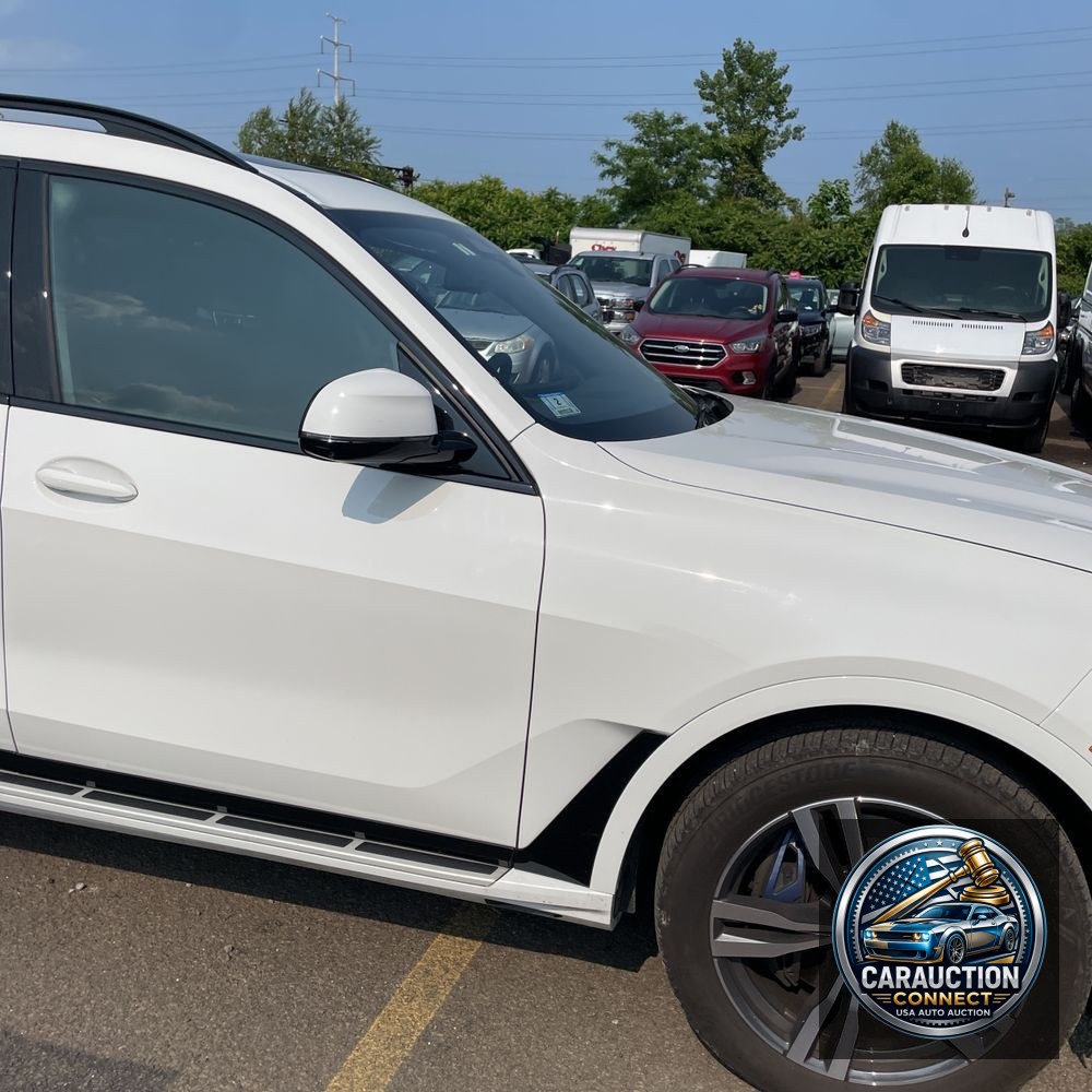 2025 BMW X7 XDrive40i