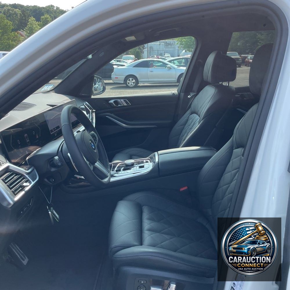 2025 BMW X7 XDrive40i
