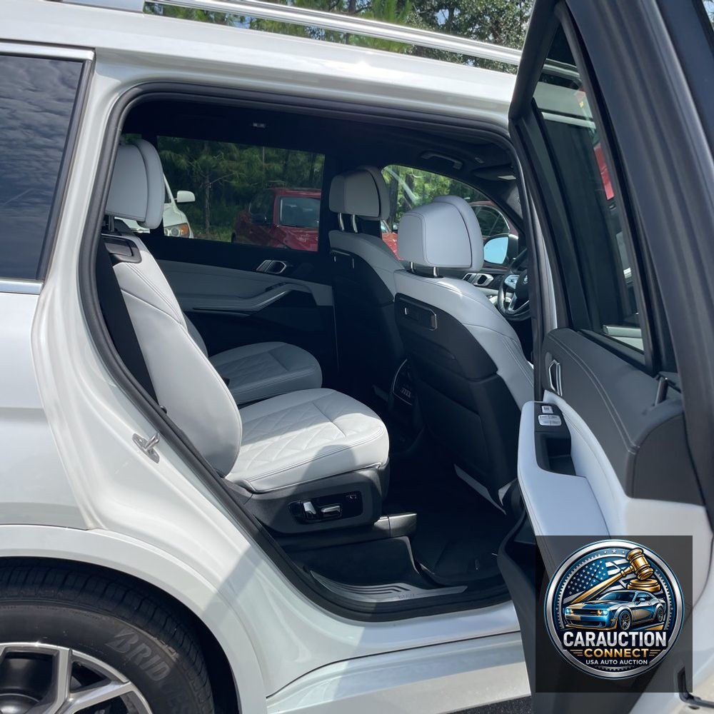 2024 BMW X7 XDrive40i