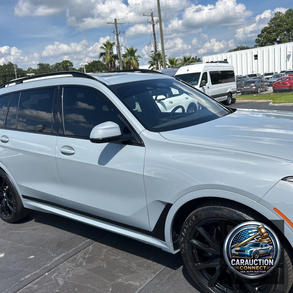 2025 BMW X7 XDrive40i