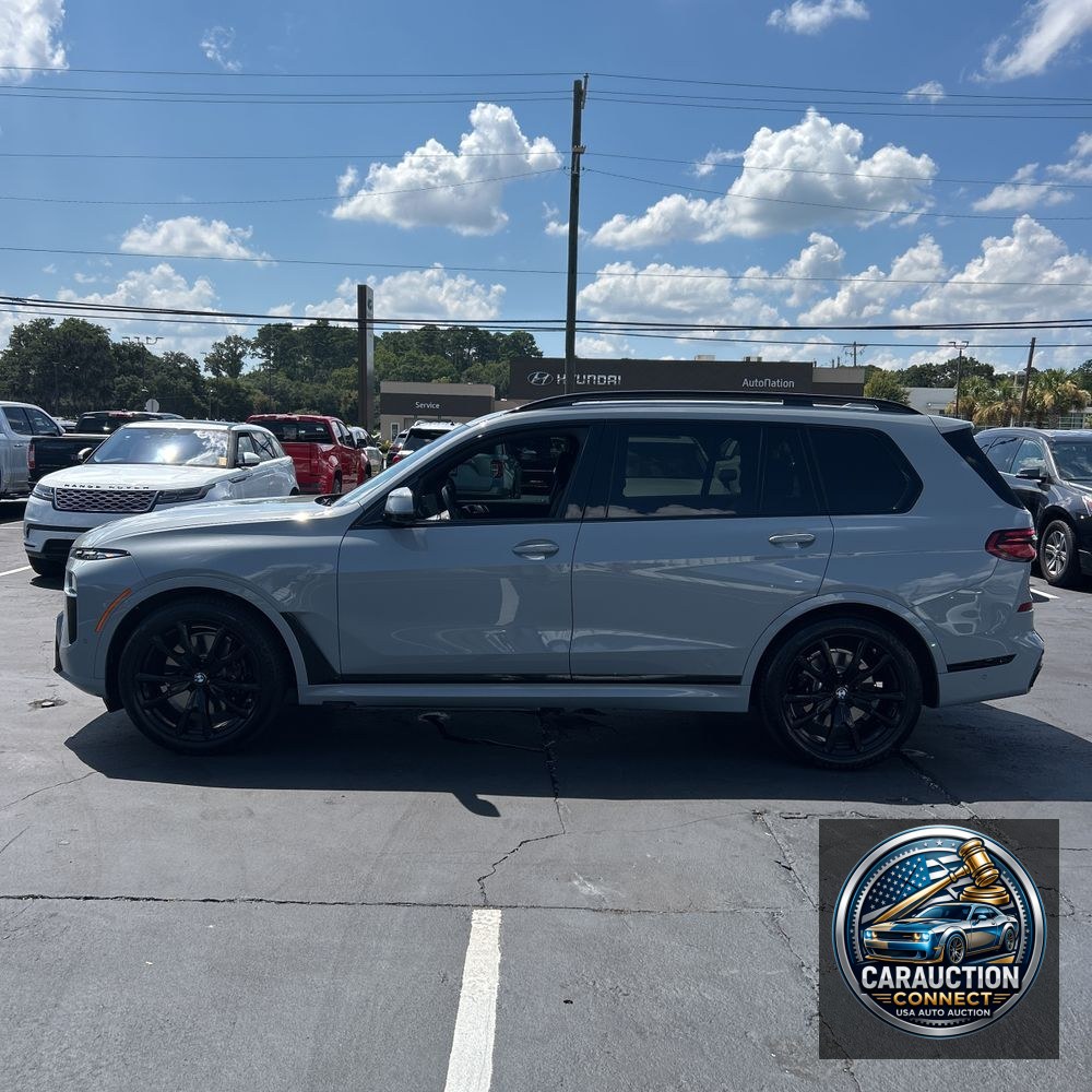 2025 BMW X7 XDrive40i