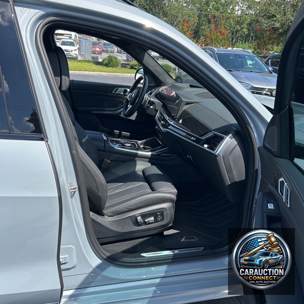 2025 BMW X7 XDrive40i