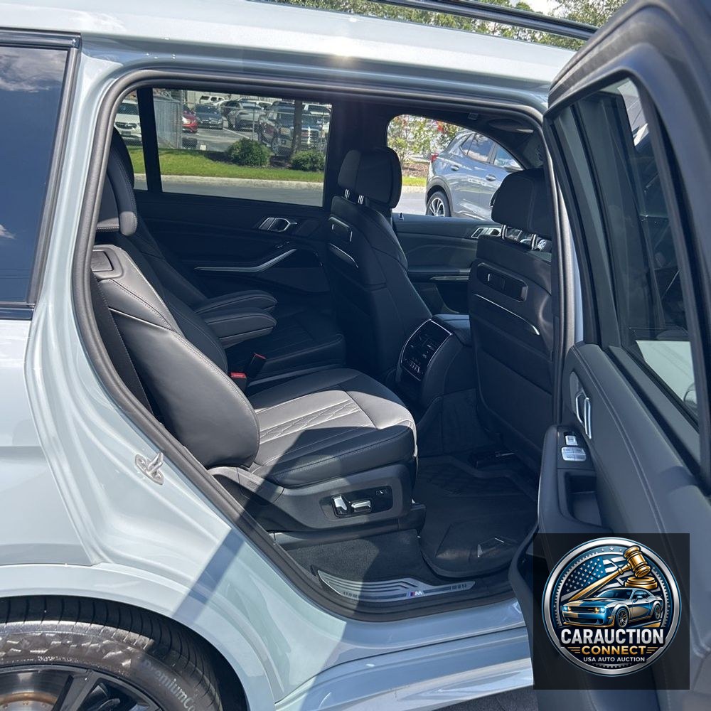 2025 BMW X7 XDrive40i