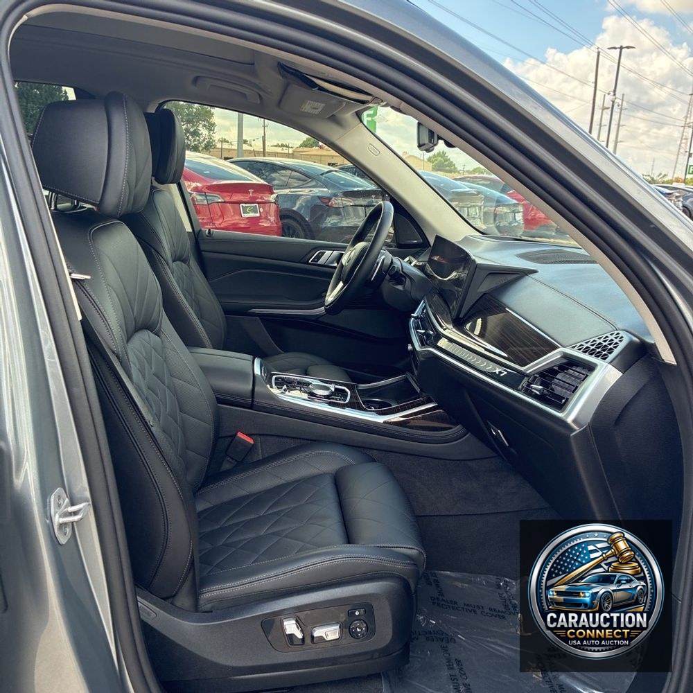 2025 BMW X7 XDrive40i