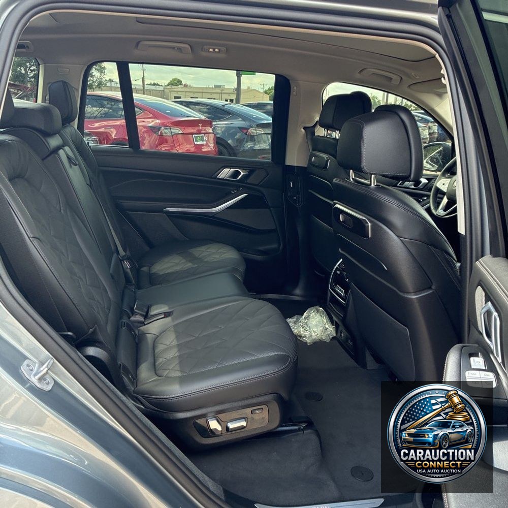 2025 BMW X7 XDrive40i