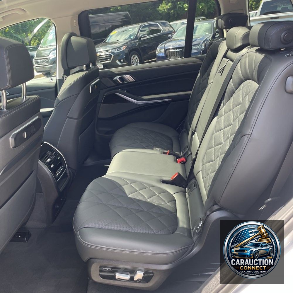 2025 BMW X7 XDrive40i