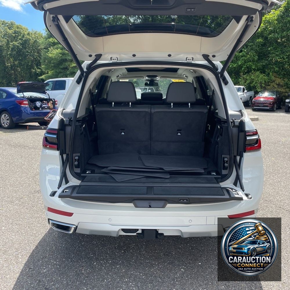 2025 BMW X7 XDrive40i