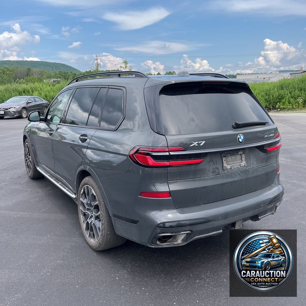 2025 BMW X7 XDrive40i