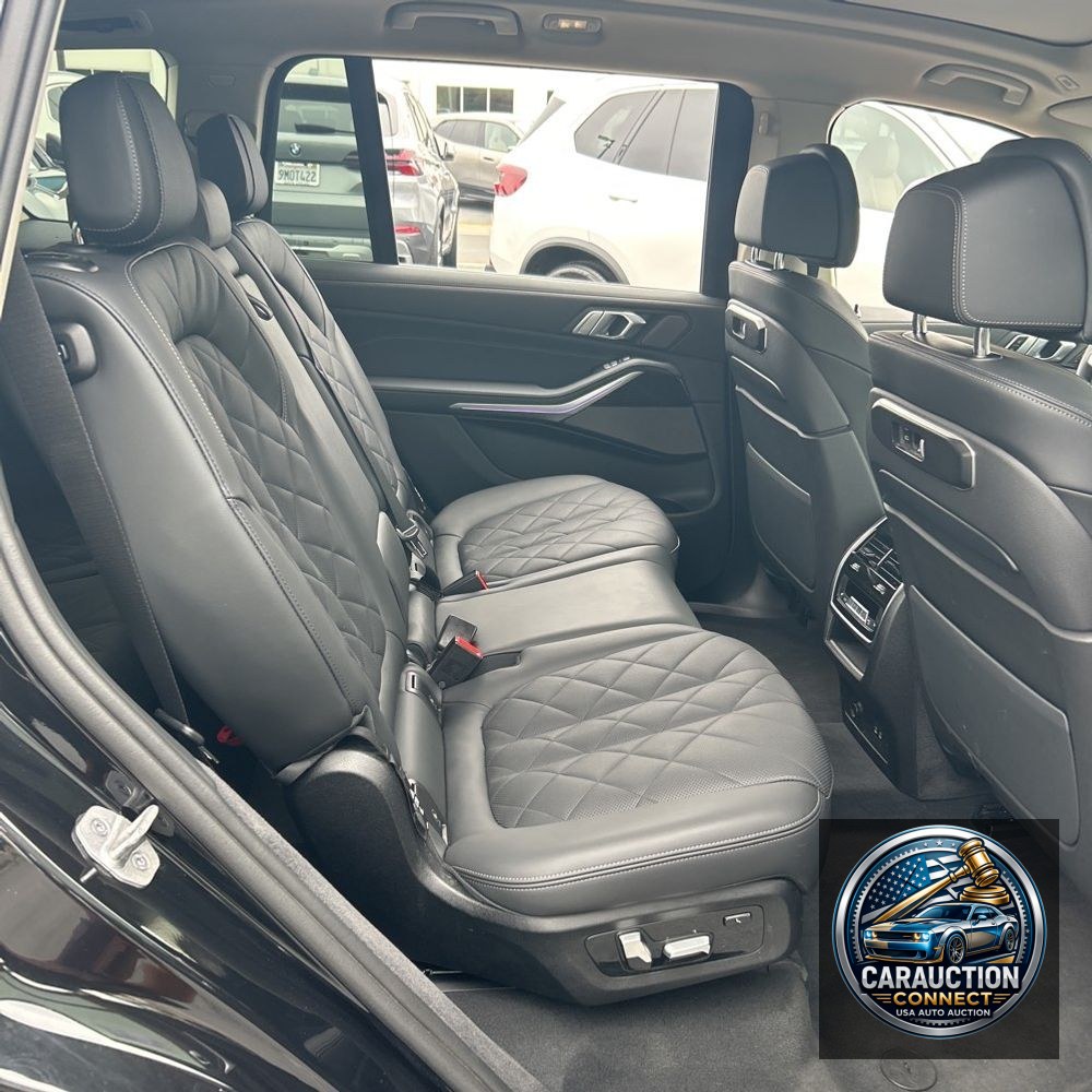 2025 BMW X7 XDrive40i