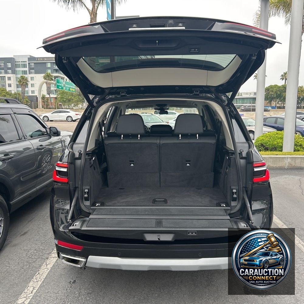 2025 BMW X7 XDrive40i