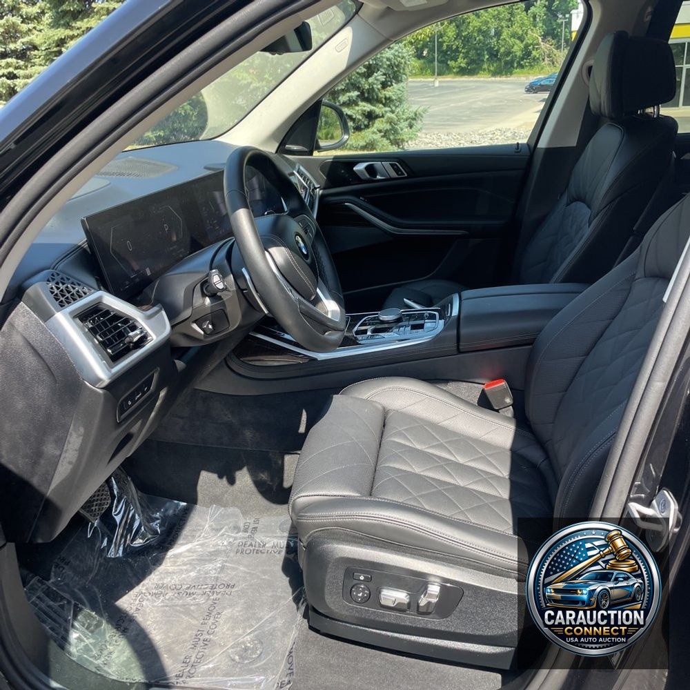2025 BMW X7 XDrive40i