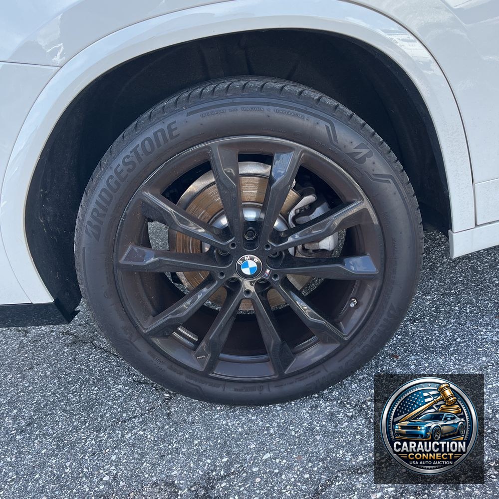 2025 BMW X4 XDrive30i
