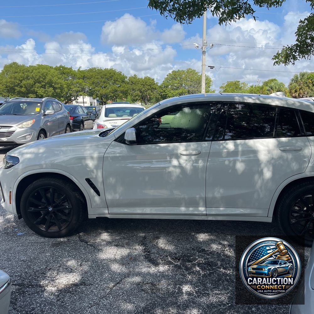 2025 BMW X4 XDrive30i