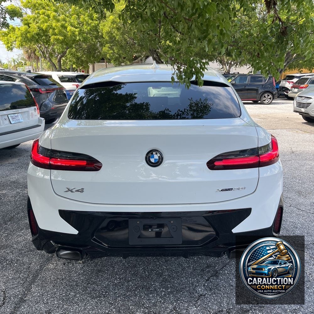 2025 BMW X4 XDrive30i