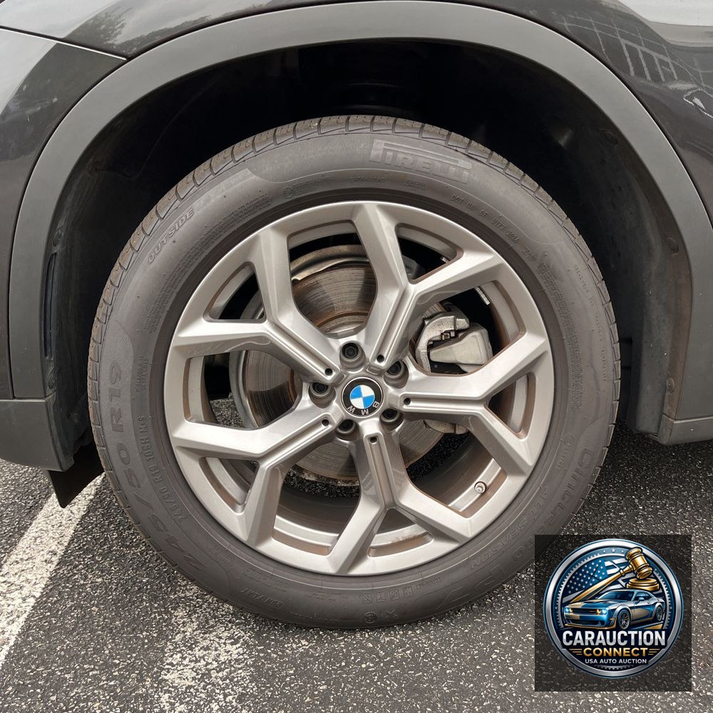 2025 BMW X4 XDrive30i