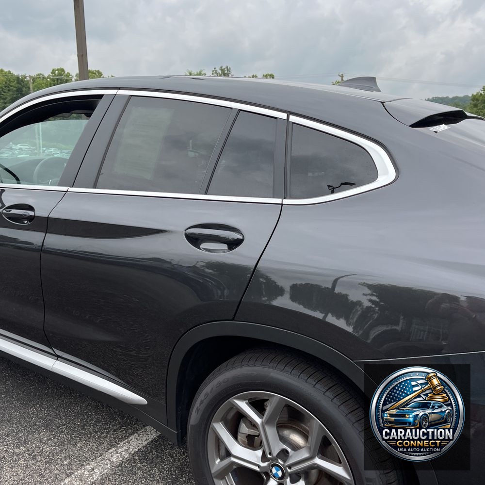 2025 BMW X4 XDrive30i