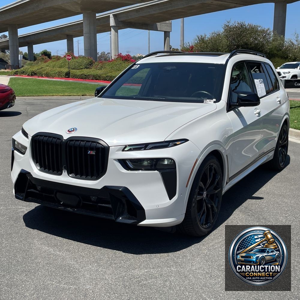 2023 BMW X7 M60i