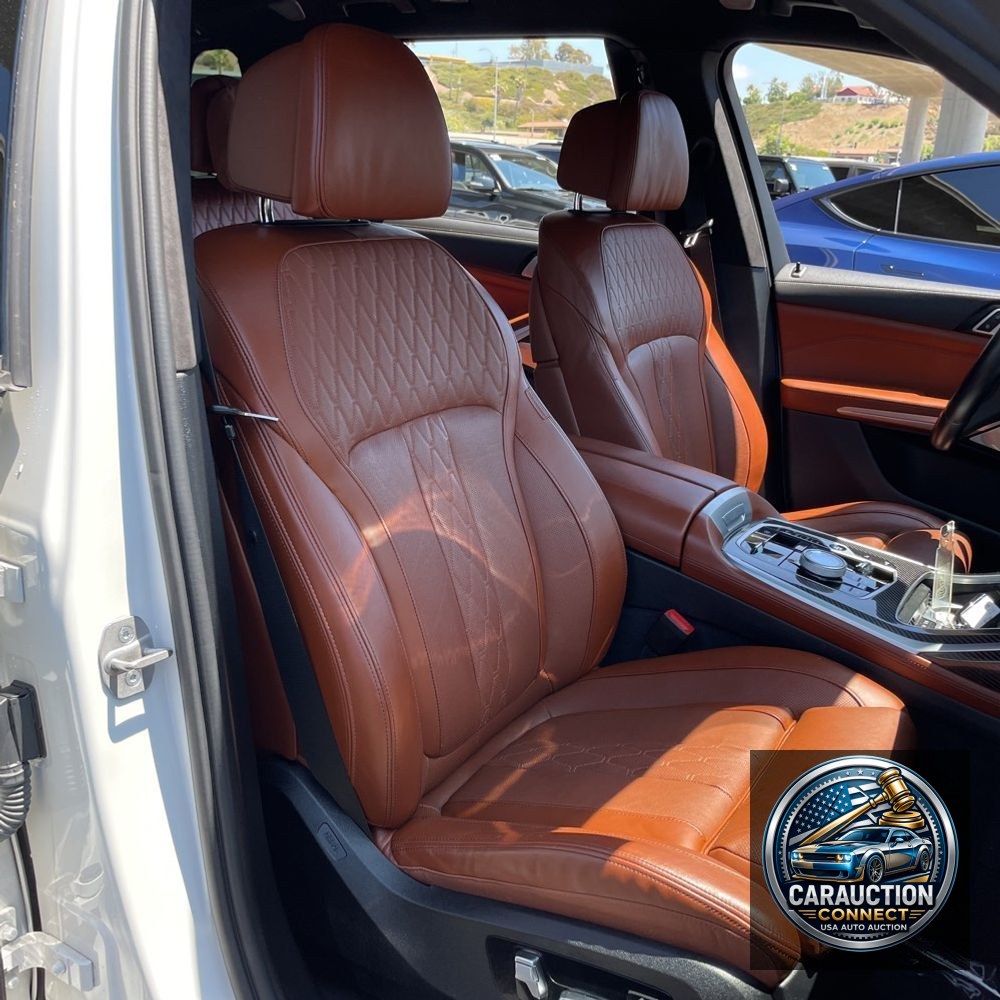 2023 BMW X7 M60i