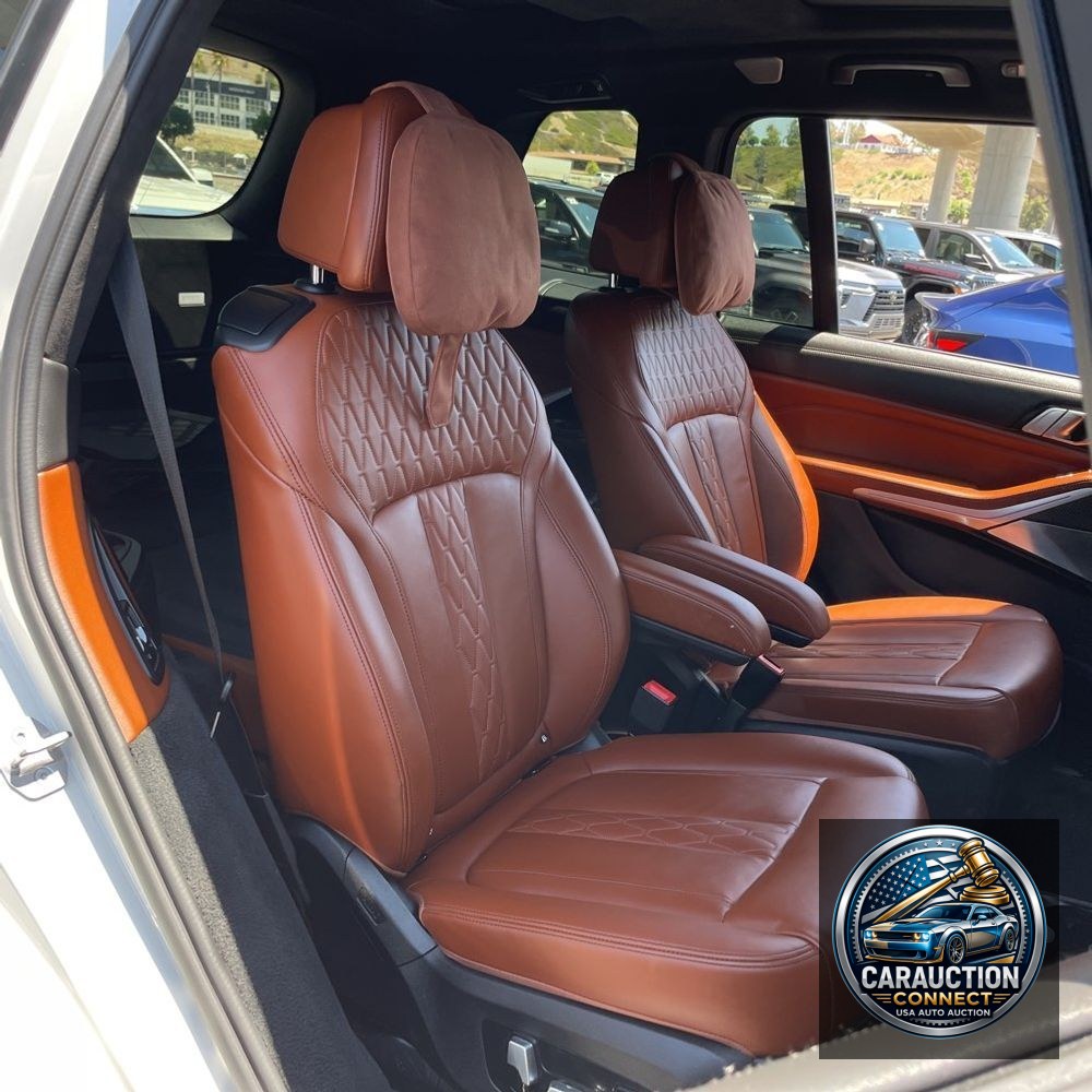 2023 BMW X7 M60i