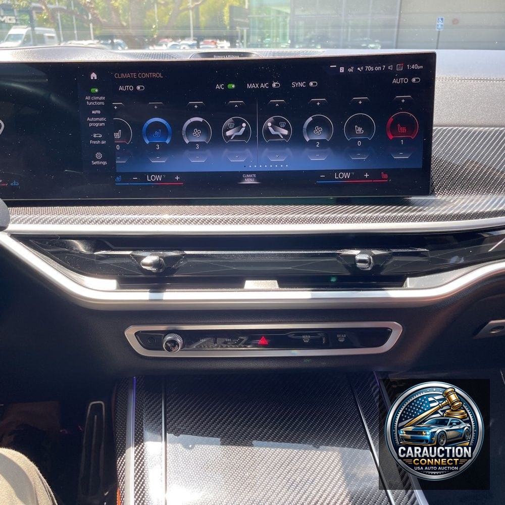 2023 BMW X7 M60i