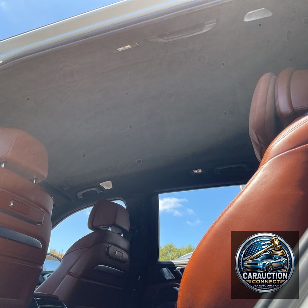 2023 BMW X7 M60i