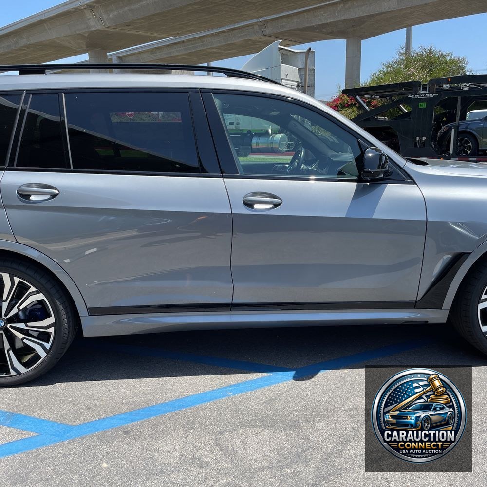 2024 BMW X7 M60i
