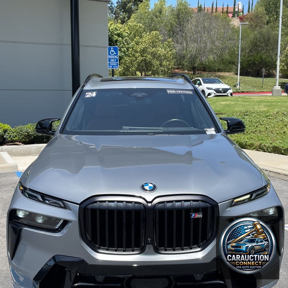 2024 BMW X7 M60i