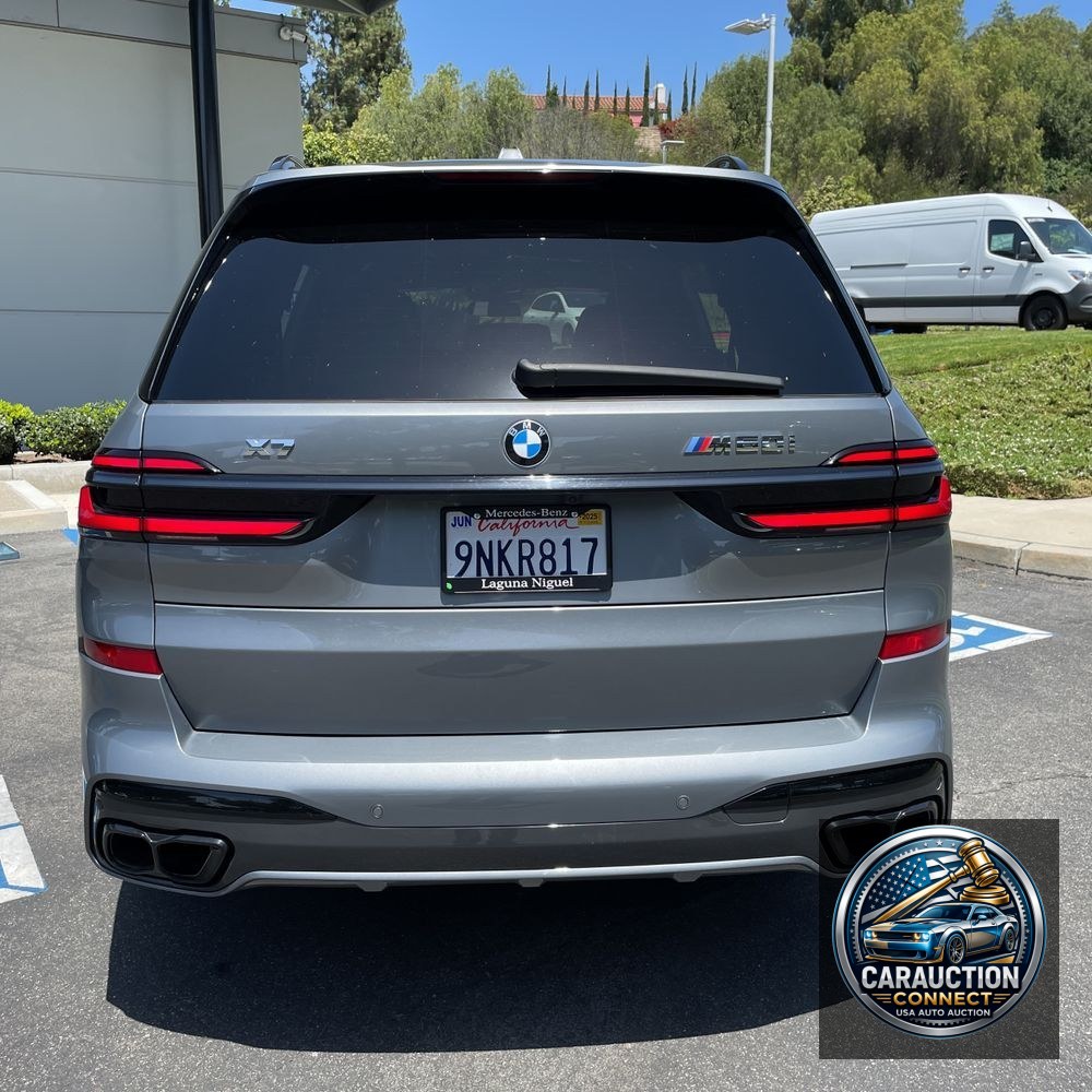 2024 BMW X7 M60i