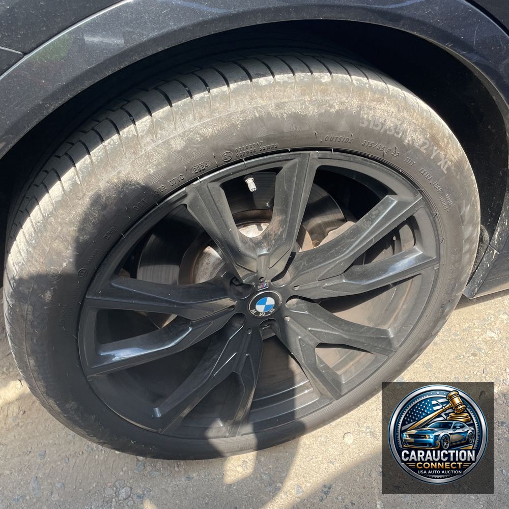 2024 BMW X7 M60i