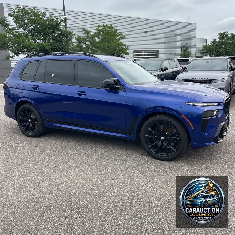 2025 BMW X7 M60i