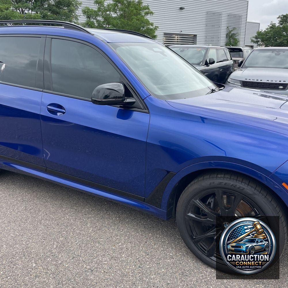 2025 BMW X7 M60i
