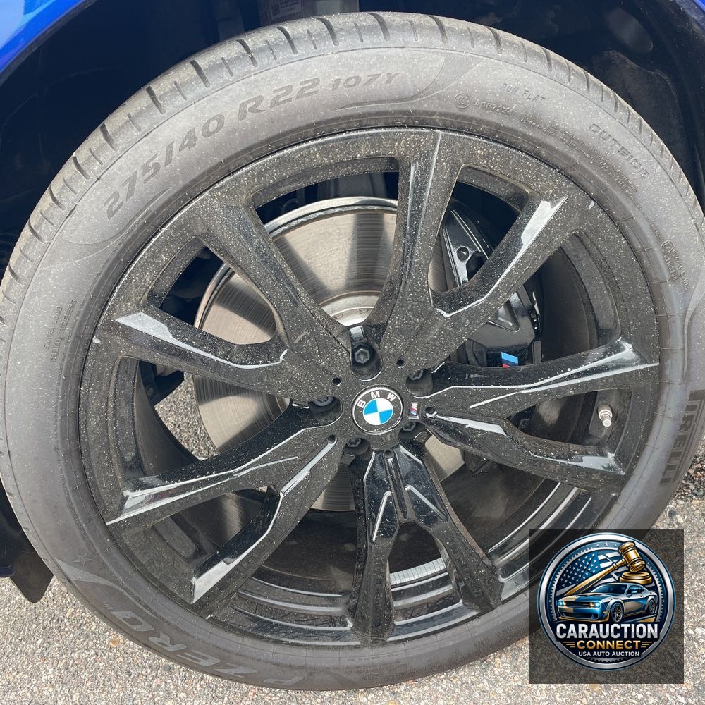 2025 BMW X7 M60i