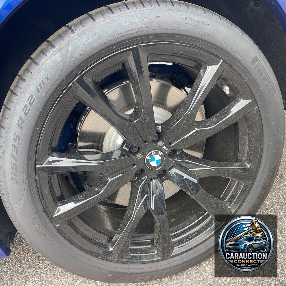 2025 BMW X7 M60i