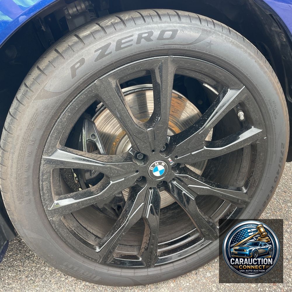 2025 BMW X7 M60i