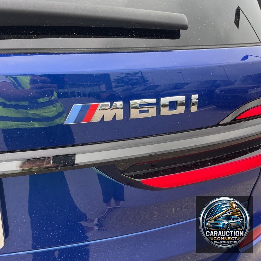 2025 BMW X7 M60i