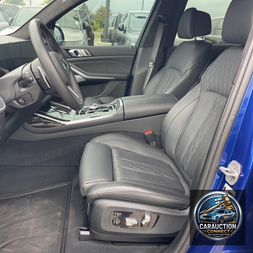 2025 BMW X7 M60i