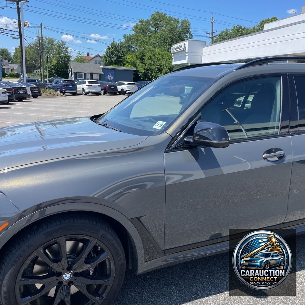 2024 BMW X7 M60i