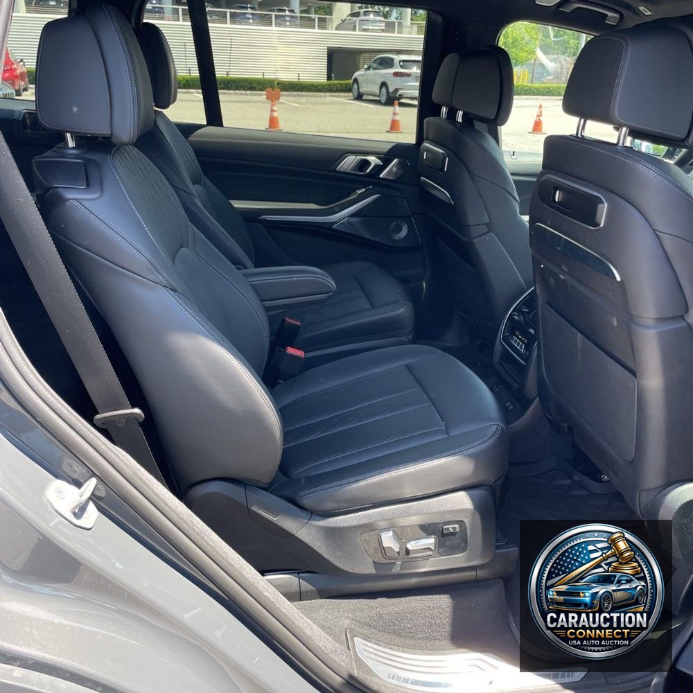 2024 BMW X7 M60i