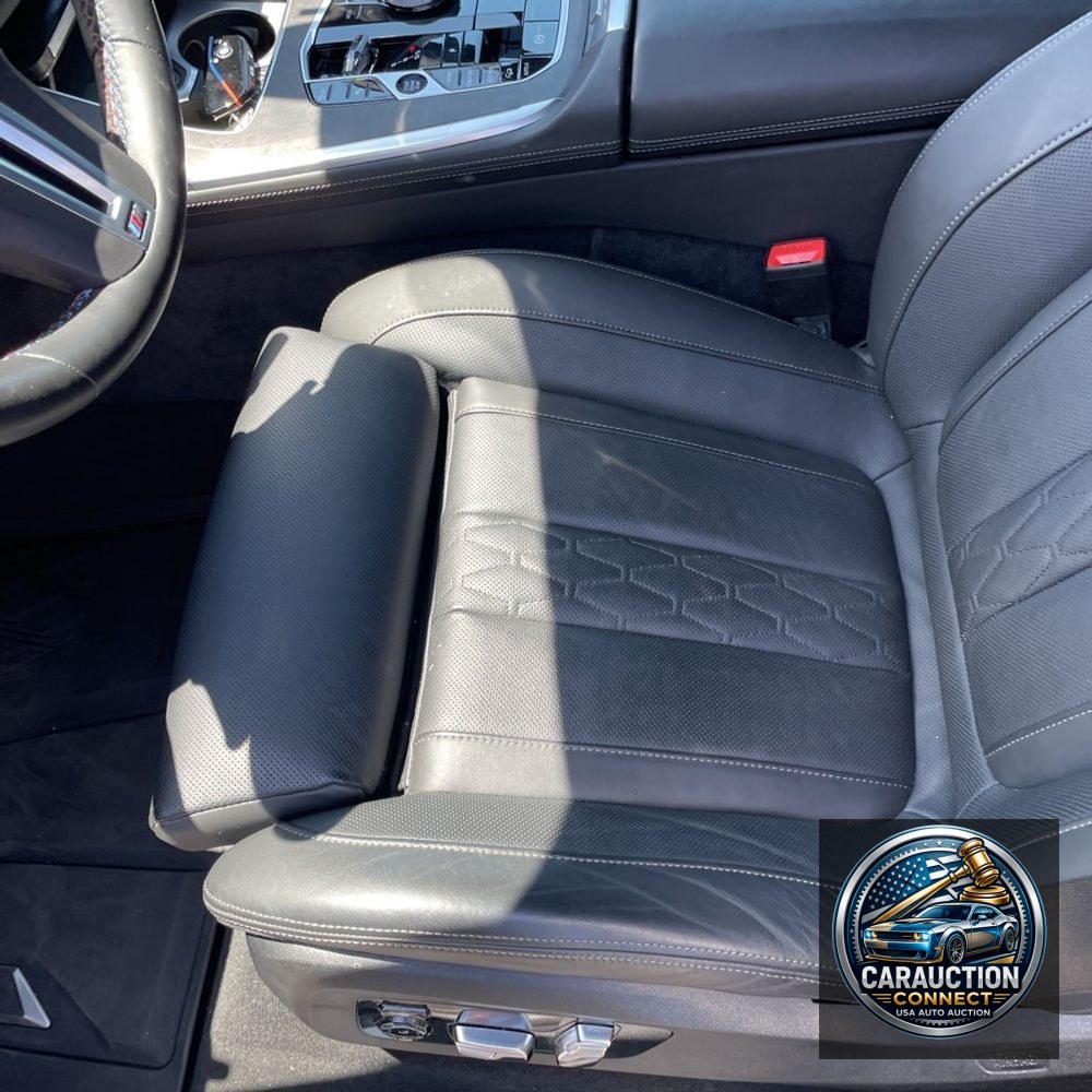 2024 BMW X7 M60i