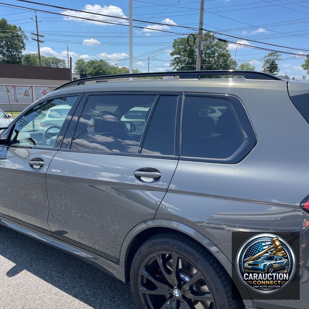 2024 BMW X7 M60i