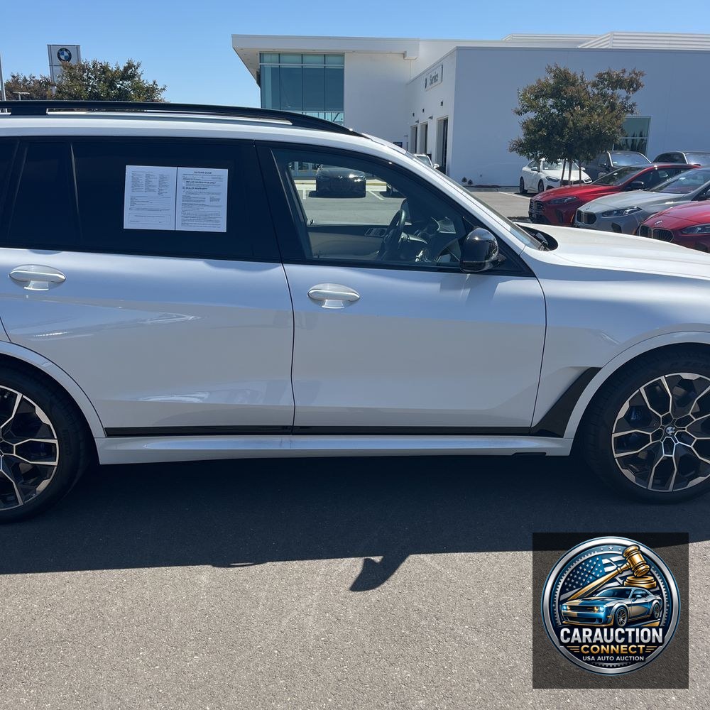 2025 BMW X7 M60i