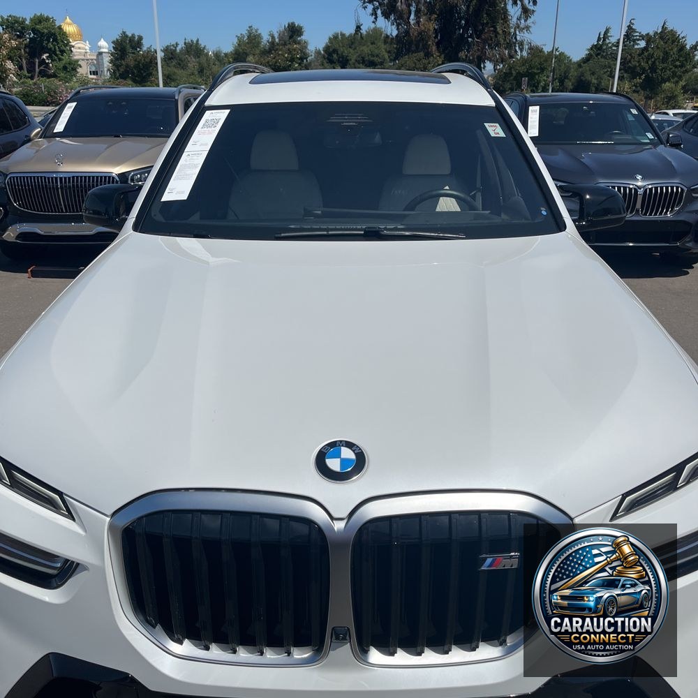 2025 BMW X7 M60i