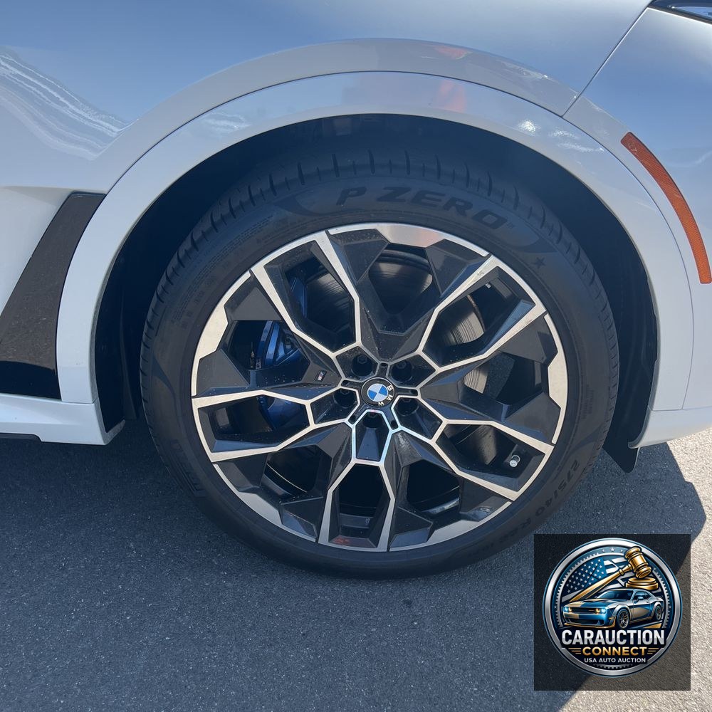 2025 BMW X7 M60i