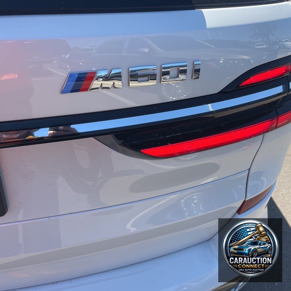 2025 BMW X7 M60i