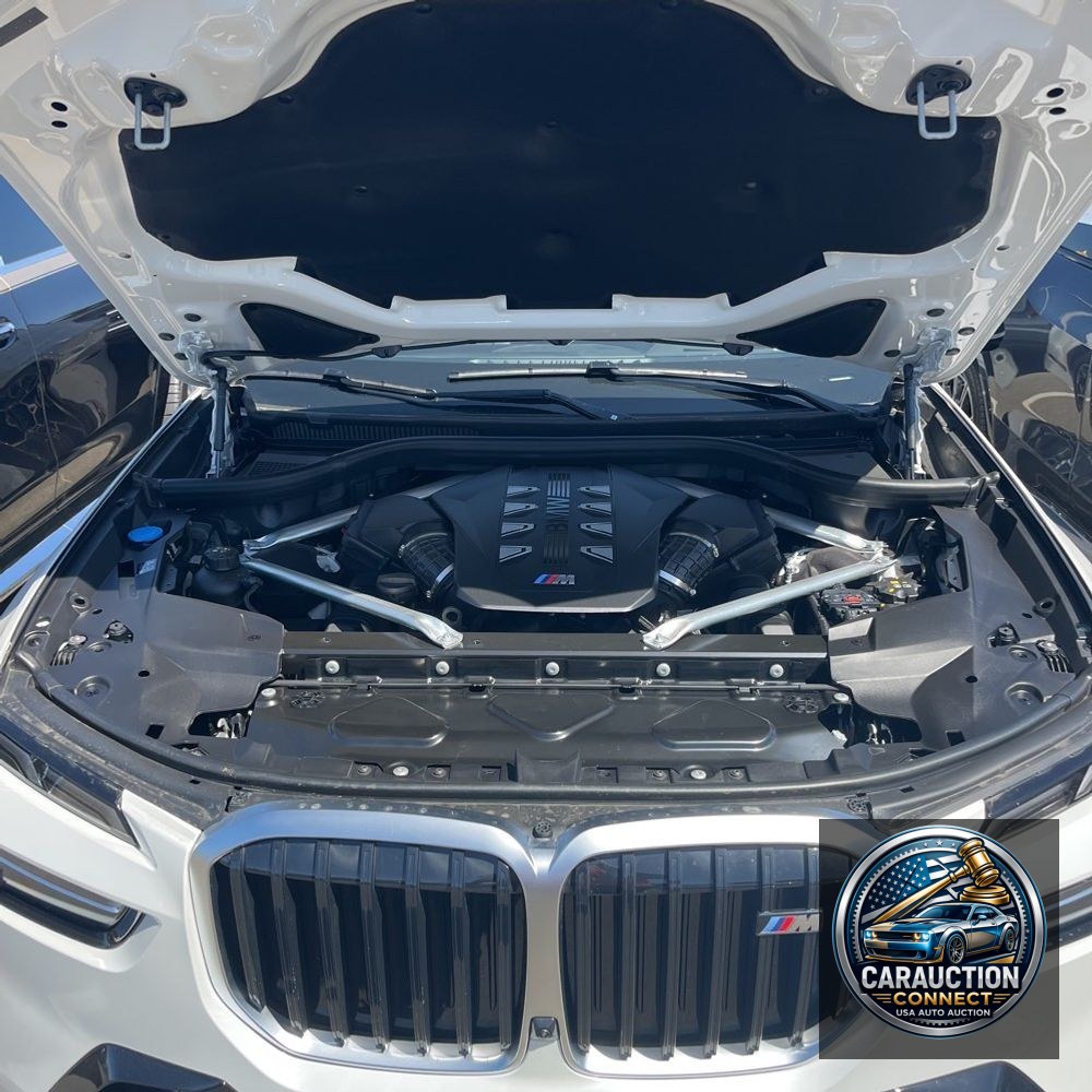 2025 BMW X7 M60i