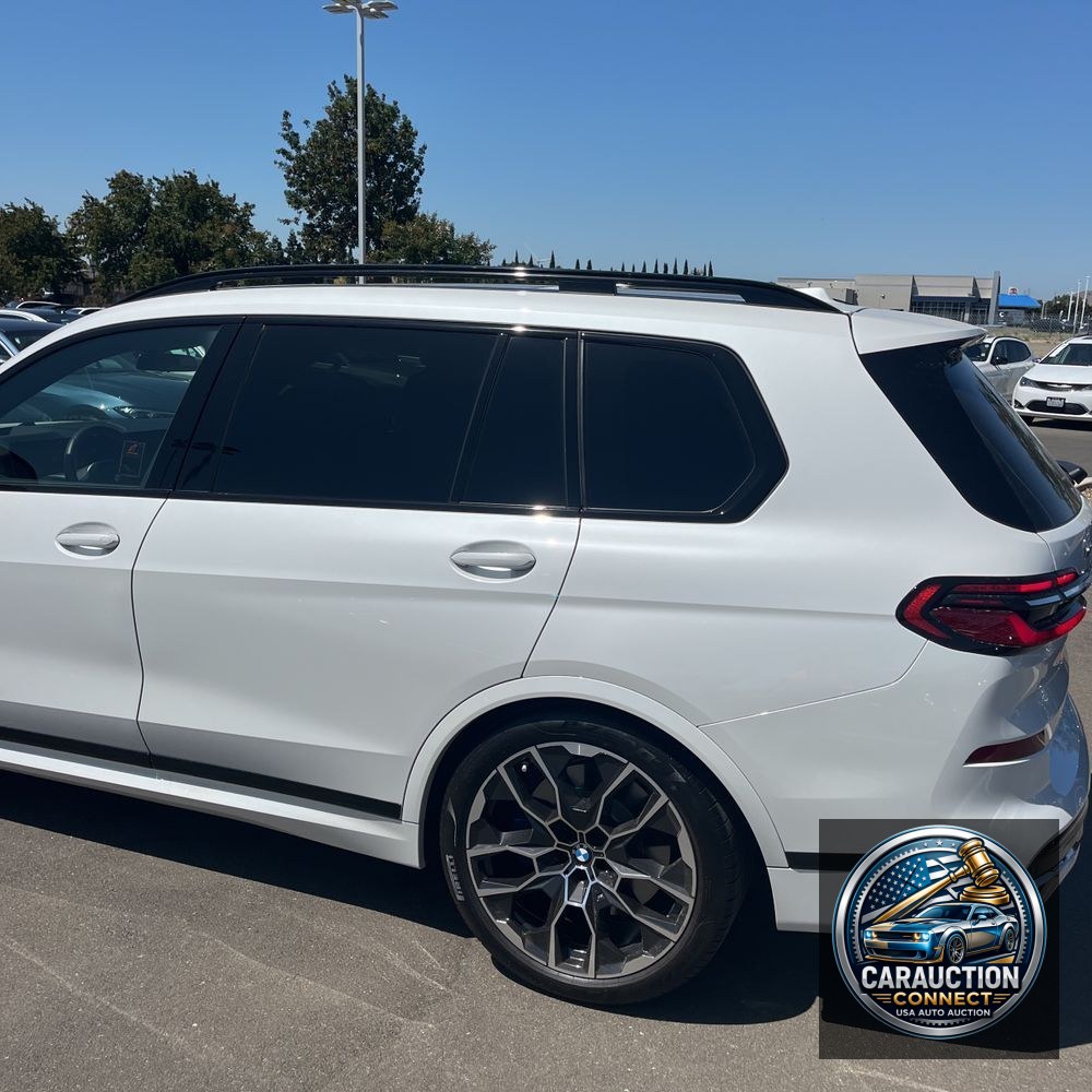 2025 BMW X7 M60i