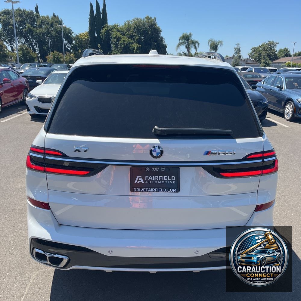 2025 BMW X7 M60i