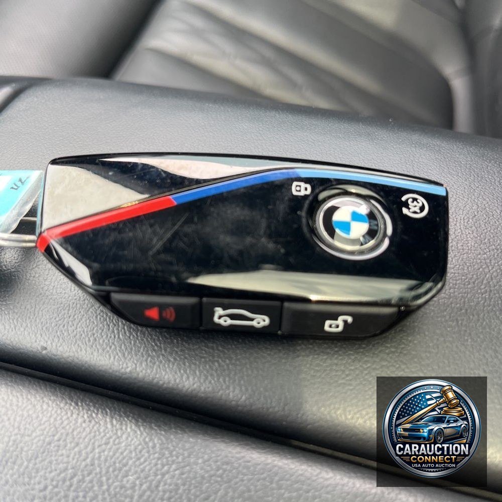2023 BMW X7 M60i