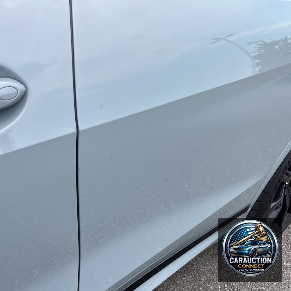 2023 BMW X7 M60i