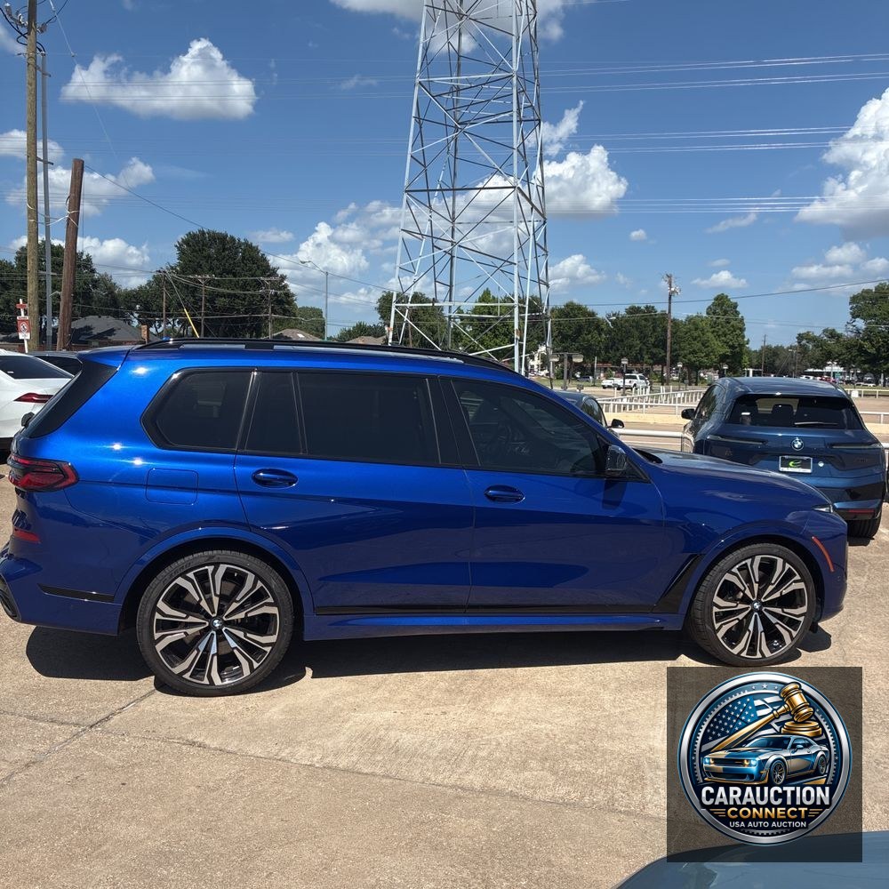 2024 BMW X7 M60i